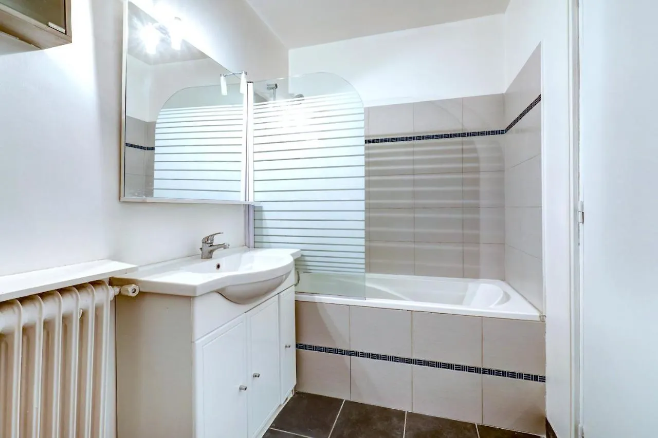 Louvre - Rivoli Private Apartment Paris