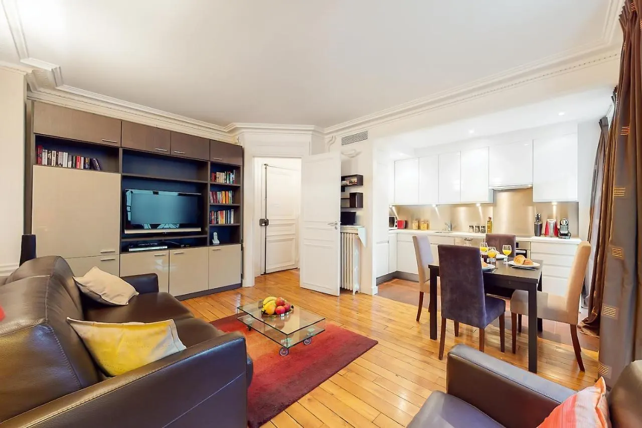 Louvre - Rivoli Private Apartment Paris