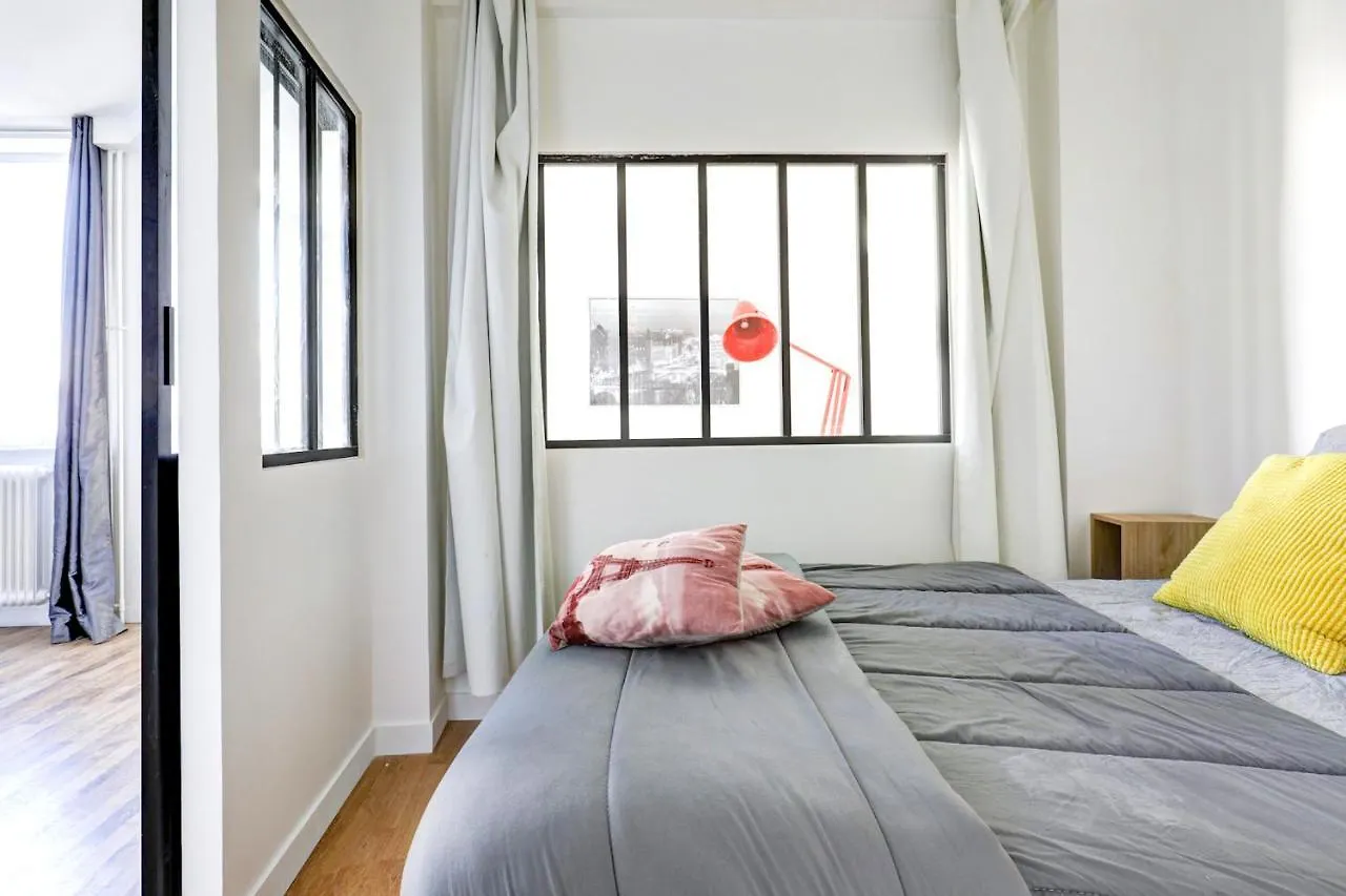 Louvre - Rivoli Private Apartment Paris France