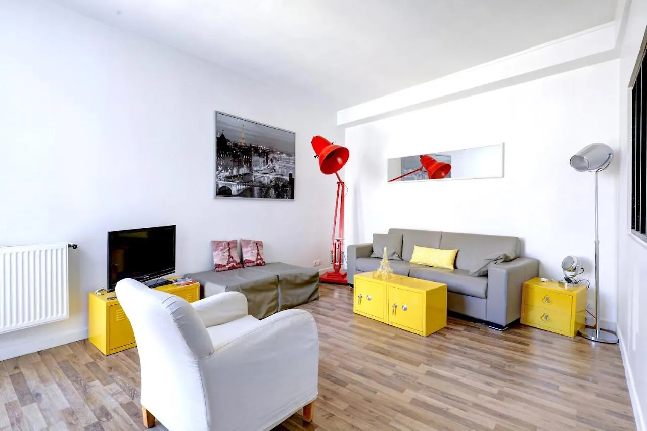 Louvre - Rivoli Private Apartment Paris