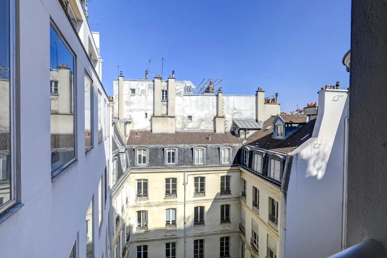 Louvre - Rivoli Private Apartment Paris France